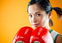 Тренування з кікбоксингу, боксу і тайського боксу і для дівчат